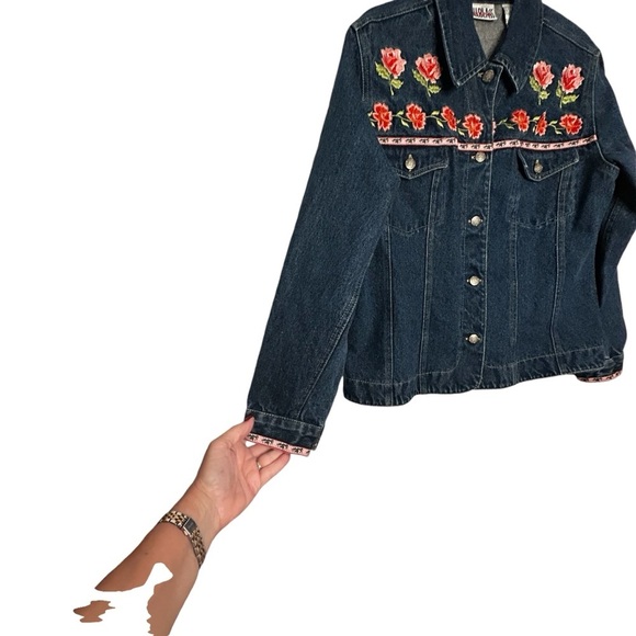 Bill Blass Vintage Denim Jacket w/Floral Trim & Embroidery Sz M - Picture 3 of 9